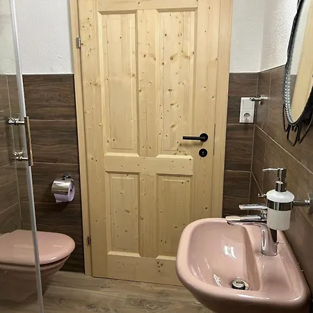 Sonilife Ferienwohnung&Doppelzimmer Obervellach