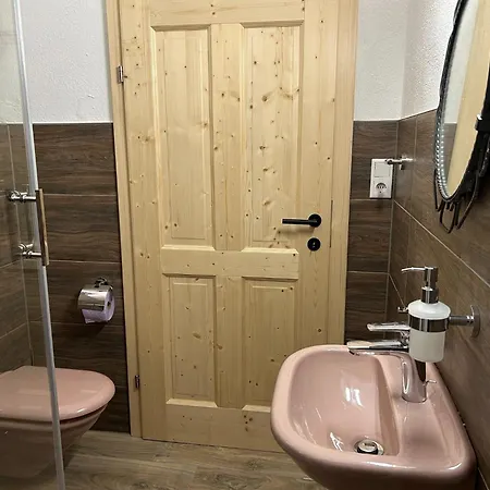 Sonilife Ferienwohnung & Doppelzimmer Obervellach *